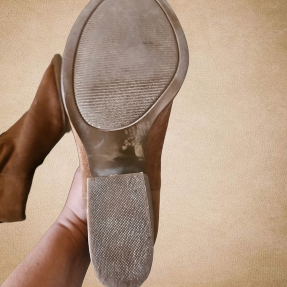 So Nochill Peep Toe Ankle Boots 3.5" Heel Faux Suede Block Heel Cognac Sz 6 - Picture 2 of 6